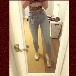 Light Wash Pistola Distressed Jeans